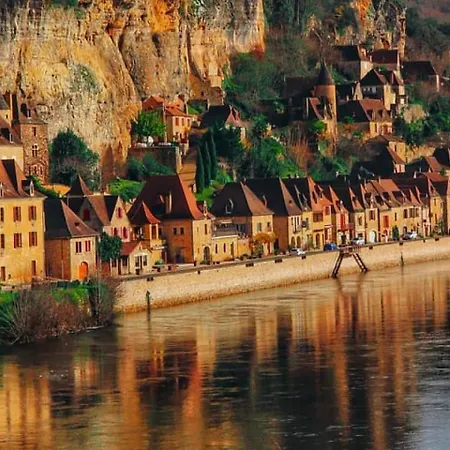 Le Clos Des Elfes Couette-café