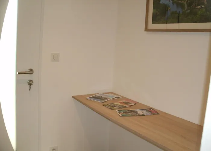 Le Clos Des Elfes فندق مبيت وإفطار لا روك-غاجياك