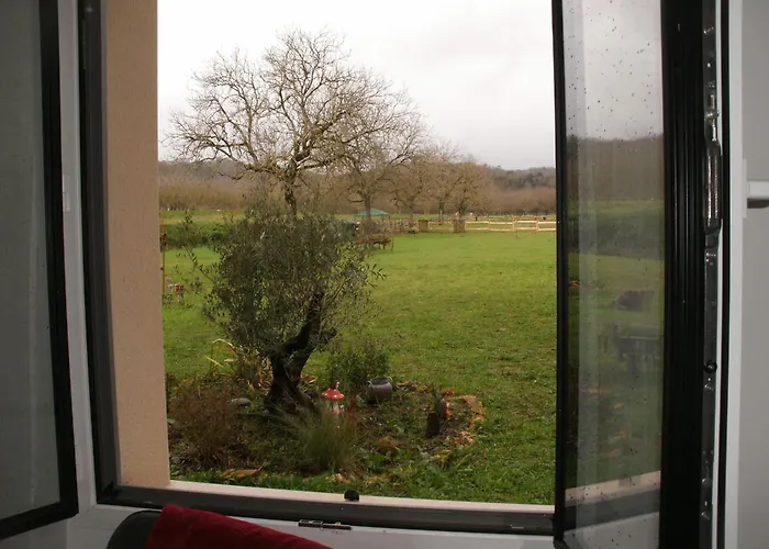 Le Clos Des Elfes فندق مبيت وإفطار لا روك-غاجياك