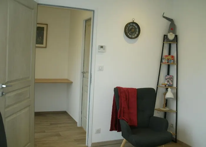 Le Clos Des Elfes فندق مبيت وإفطار لا روك-غاجياك